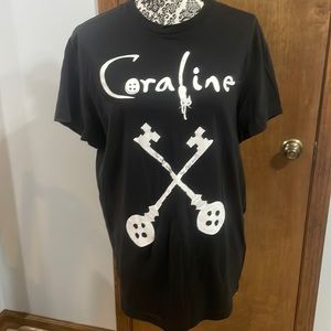 Coraline Black Graphic T-Shirt, sz L Slim Fit